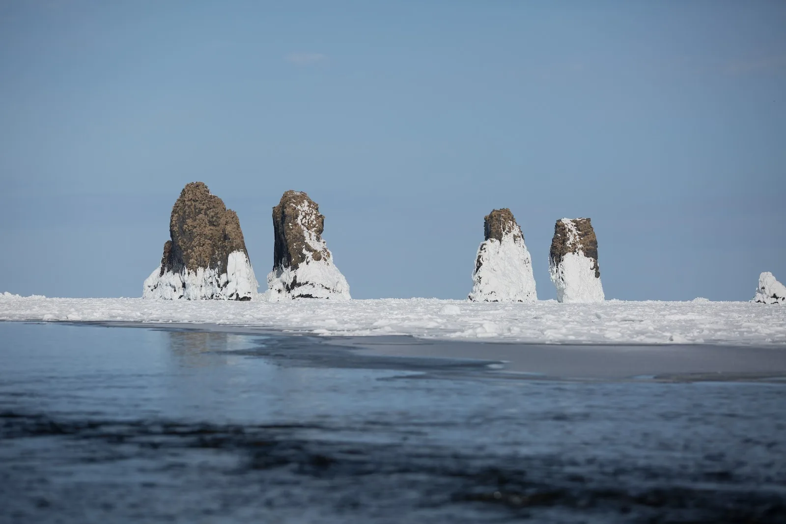 15 км от Курильска, северо-восточная часть острова